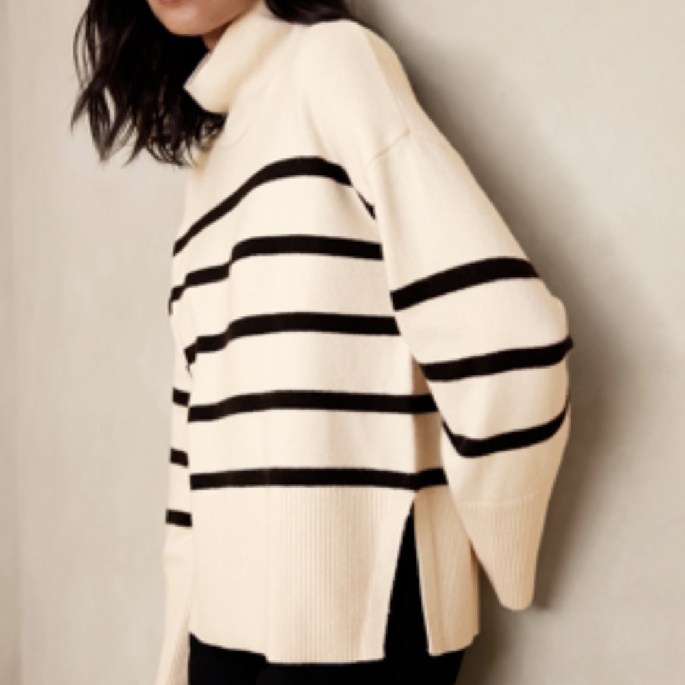 Banana Republic turtleneck sweater XL transition cream